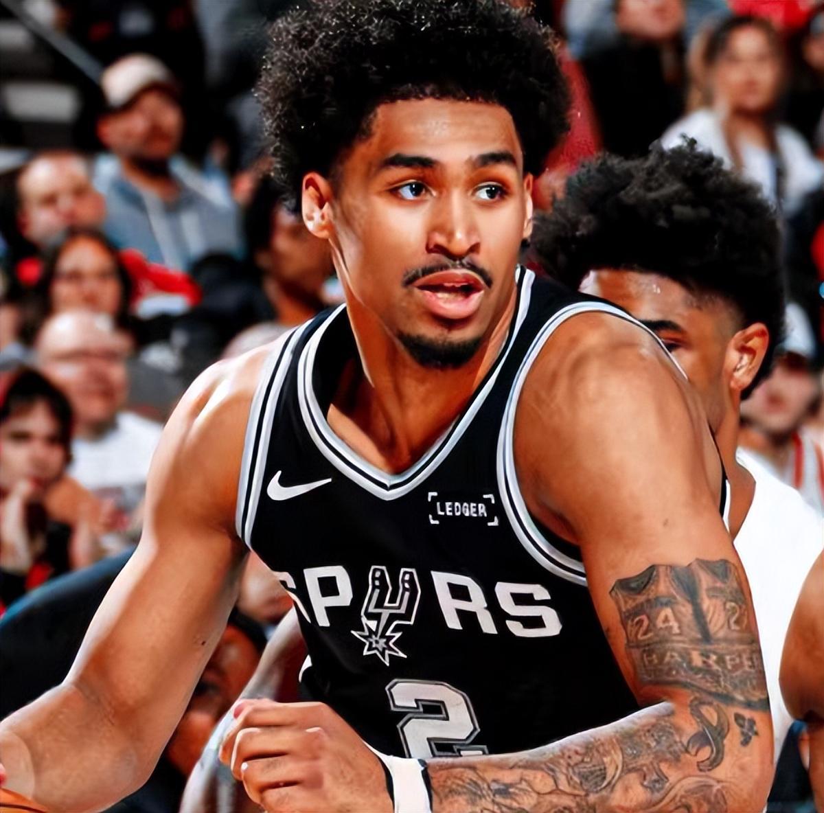 云鼎娱乐app下载-随着马刺净胜12分，湖人夺赛点，NBA季后赛最新积分榜！火箭3连败